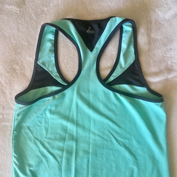 Racer back tank top - Picture 2 of 2